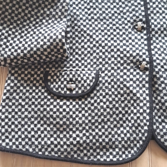 Land's End Wool Chic Checkered Traditional Button Up Cardigan Jacket - Picture 3 of 8